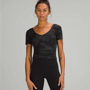Lululemon Athletica Black Camouflage V-Neck Align Top - Size 12 EUC